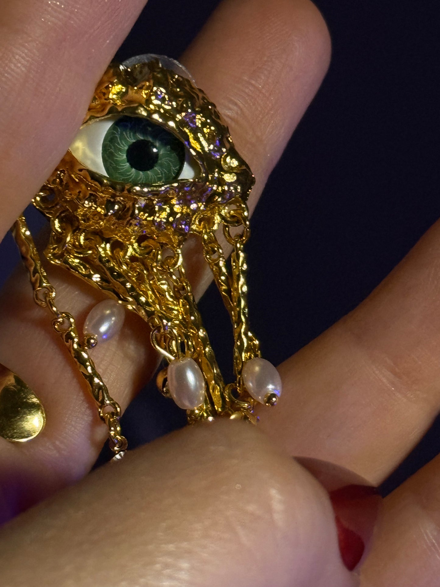 All eyes on me earrings