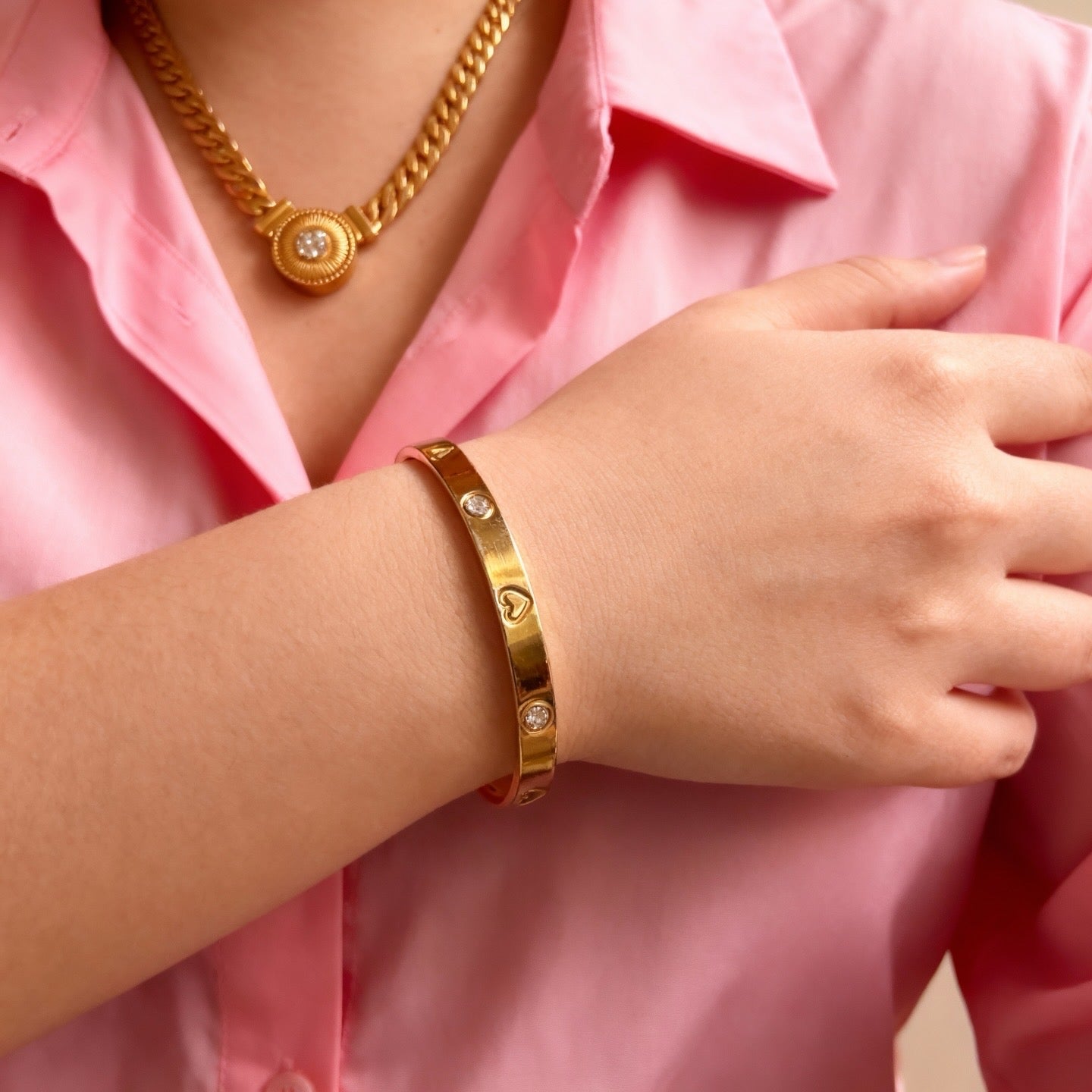 Heartfelt bangle