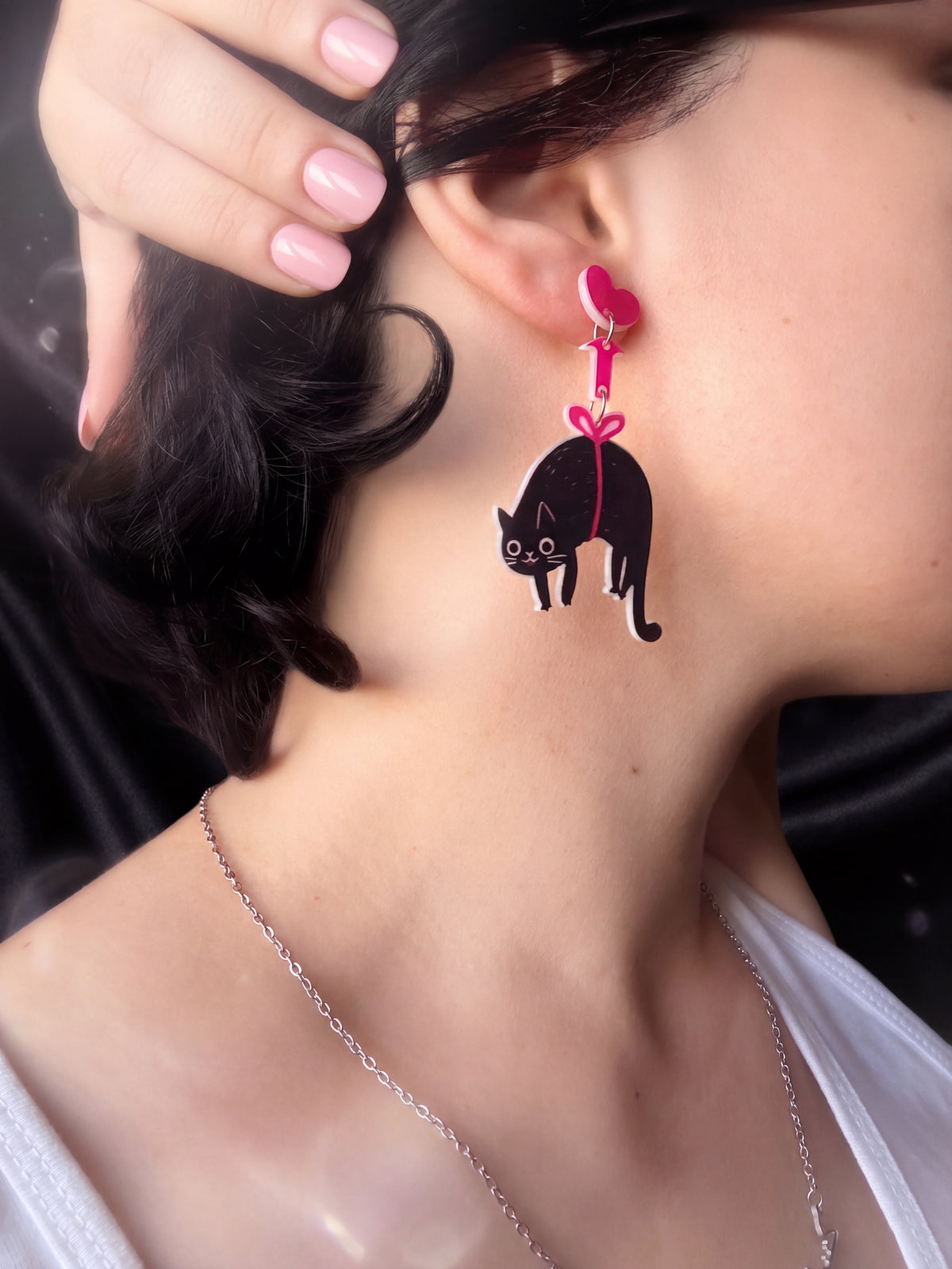 Black kitty earrings